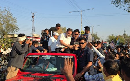 राहुल गांधी ने रतलाम में आते ही भरी सभा में ली परीक्षा - जानिये किससे और क्या पूछा और कितने दिए अंक