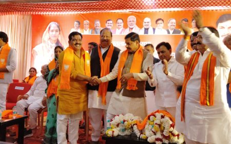 इधर ,पूर्व विधायक ने मुख्यमंत्री की उपस्थिति में थामा भाजपा का दामन ,उधर,पूत गई कालिख, जानिए पूरा मामला