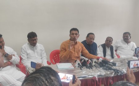 दो बाप नहीं एक बाप के बनो, क्यों कांग्रेस नेता ने मंच से अपने ही कार्यकर्ताओं को कह दी ये बात ?