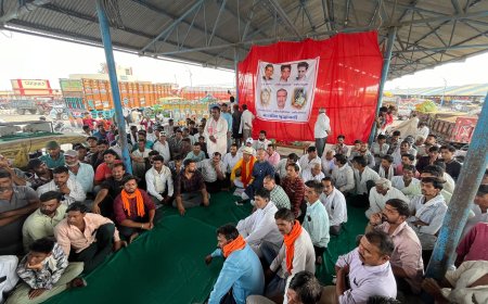 बेतहाशा गर्मी में भी किसान को न पीने का पानी, न छाया में खड़ा होने का अधिकार -परेशान किसानों ने दिया धरना