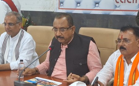 केवल 10 फीसदी हो रही सिंचाई, रतलाम की गलियां भी संकरी, प्रभारी मंत्री ने पहली ही बैठक में दिए बड़े निर्देश