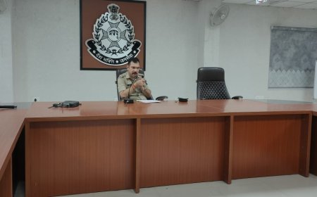 अब पेट्रोल पंप पर ग्राहकों के लिए होंगे यह प्रबंध, एसपी ने पंप संचालकों की ली बैठक