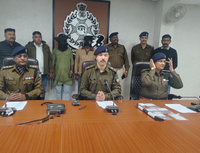 10 घंटे में बड़ा खुलासा! नामली में दिनदहाड़े चोरी करने वाला अंतरराज्यीय गिरोह धराया! पुलिस ने 300 किमी पीछा कर पकड़ा!