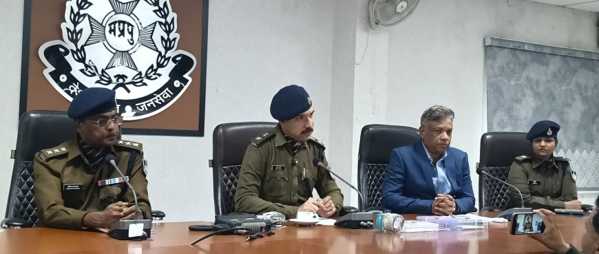 8 लेन रोड लूट–डकैती का खुलासा, 6 आरोपी गिरफ्तार, बाइक से की थी वारदात