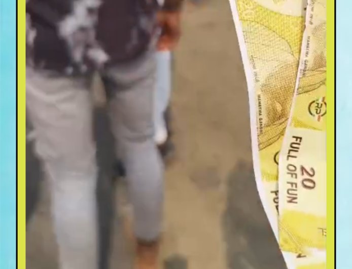 बच्चो वाले नकली नोट बैग में देख भड़के ग्रामीणों ने शंका में कार सवारों की पिटाई की, सिमलावदा फोरलेन की घटना वीडियो वायरल