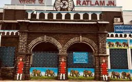 रतलाम से गुजरने वाली ट्रेनों में बड़ा बदलाव: अप्रैल में 9 ट्रेनों में अतिरिक्त कोच, 3 स्पेशल ट्रेनें शुरू