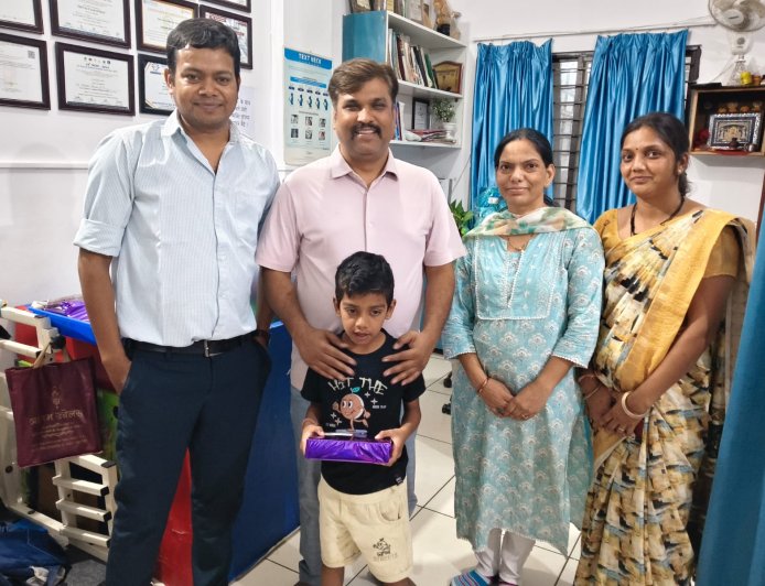 ऑटिज्म क्या है? रतलाम में खास पहल: विशेषज्ञों ने दी सलाह, बच्चों ने दिखाई प्रतिभा!